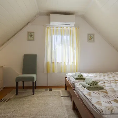 Times By Interhome